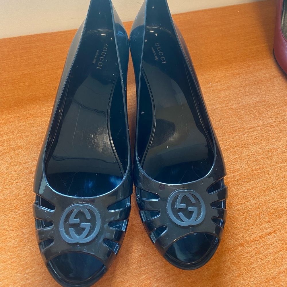 Rare Gucci Jelly Wedges Size 10 Black